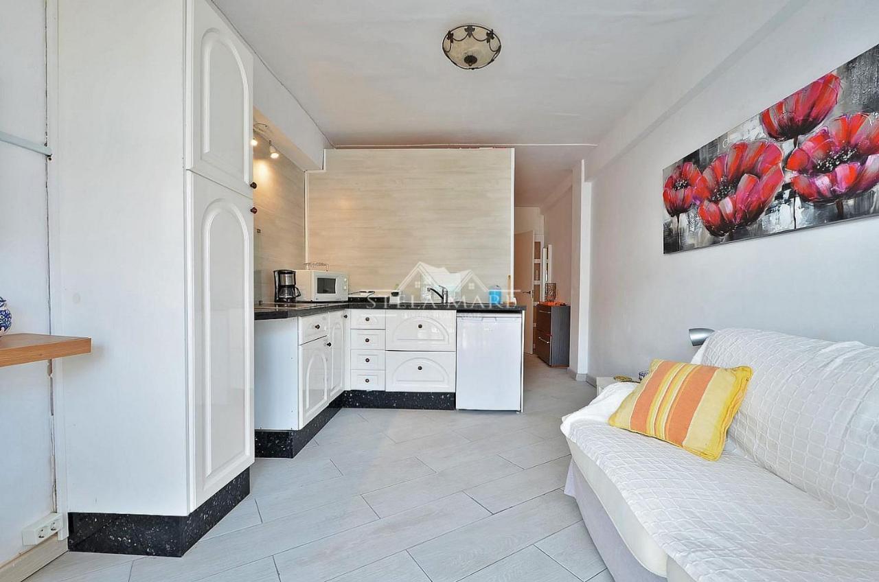 Bright Central Apartment Нерха Экстерьер фото